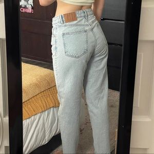 Zara mom jean light wash